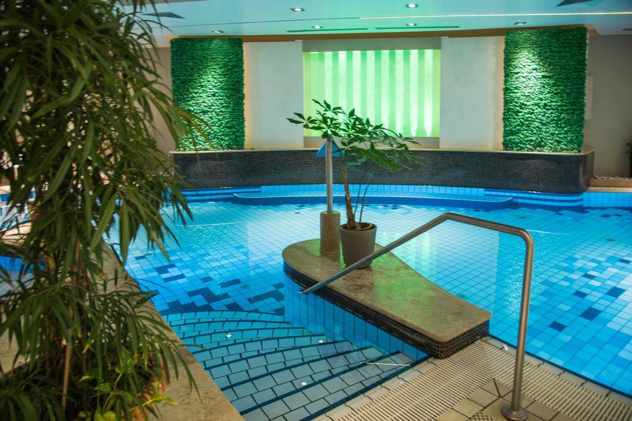 Palace Hotel 4*